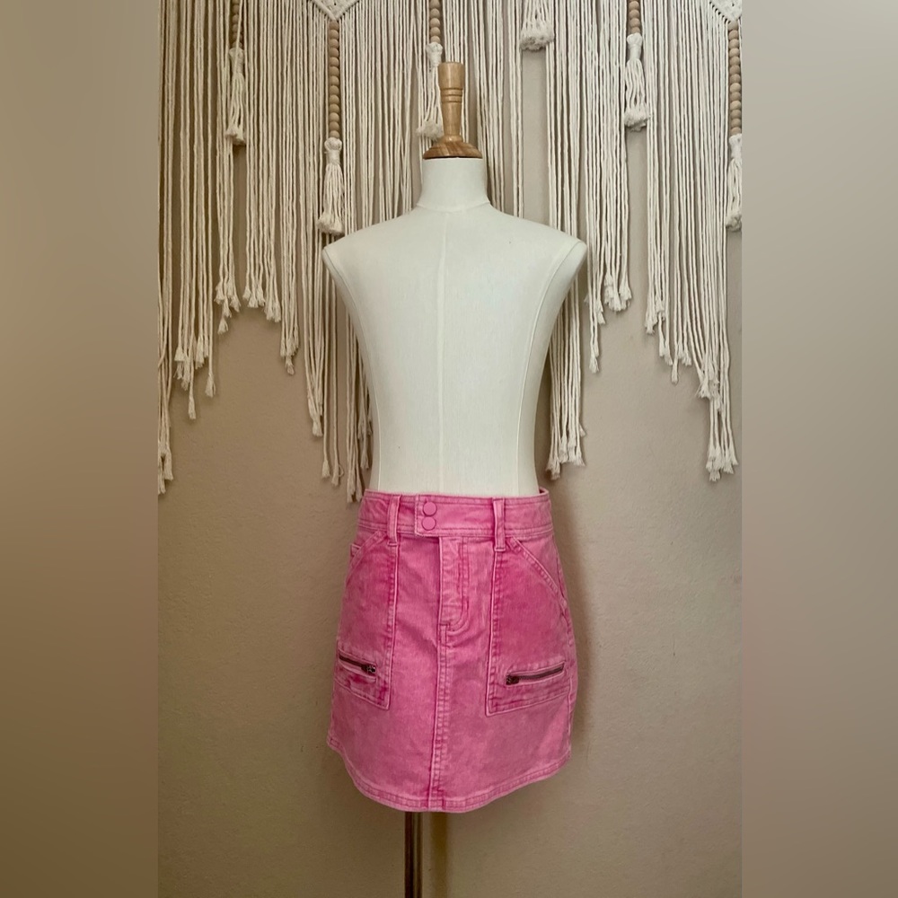 Forever 21 Hot Pink Skirt, Girls 11/12 or Women’s XS